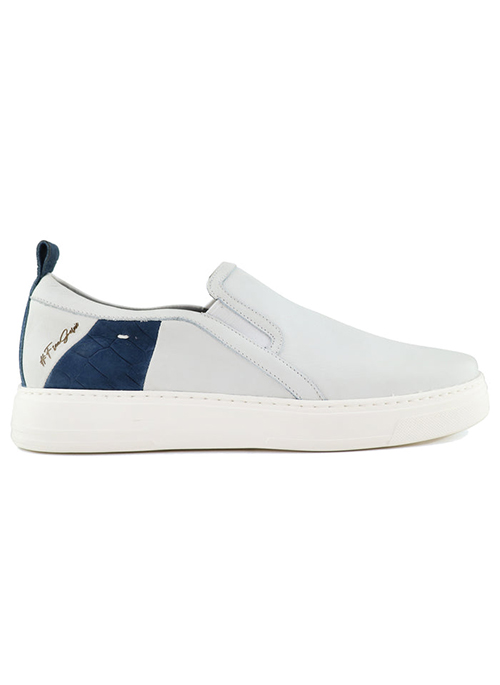 Slip On Sneaker