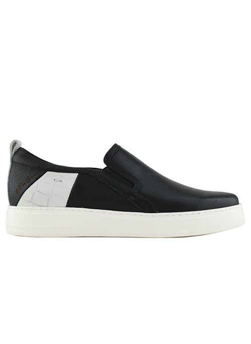 Slip On Sneaker