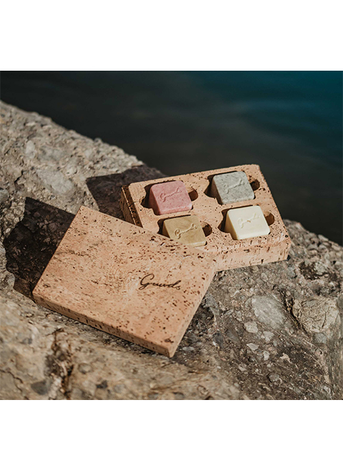 Guuds Cork Case