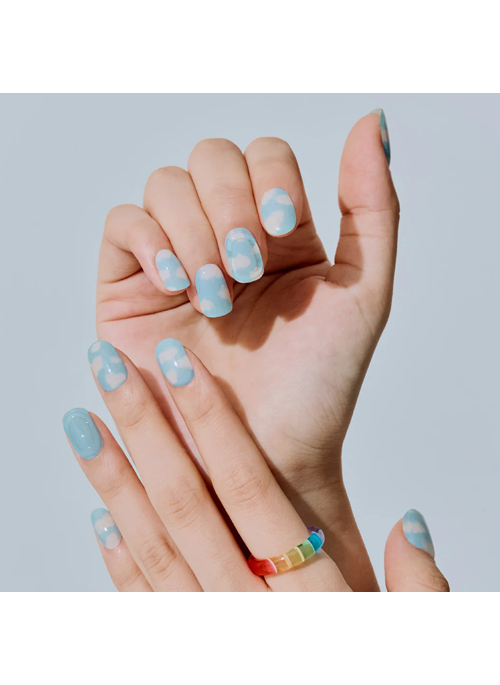 Puffy Cloud Manicure