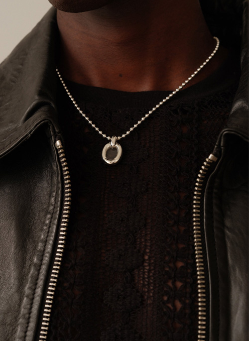 Core Loop Necklace