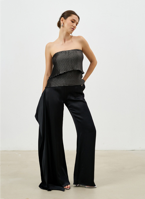 Bandeaux Pleated Top