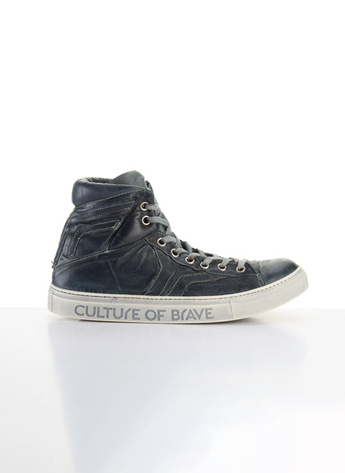 Individual Courage Sneaker