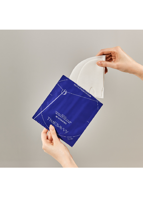 Sealing In Moisture Mask