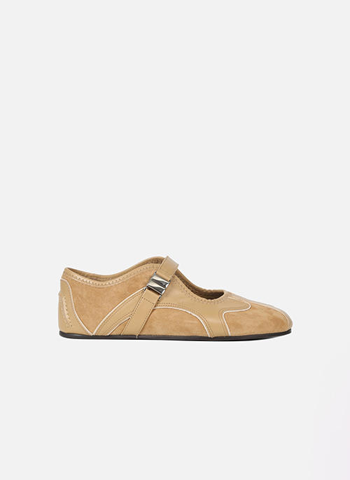 Luna Flats