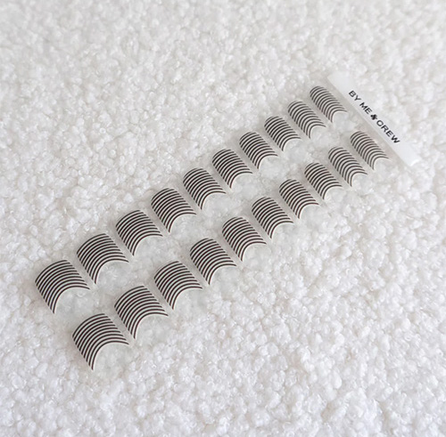 Twisted French Tip Nails