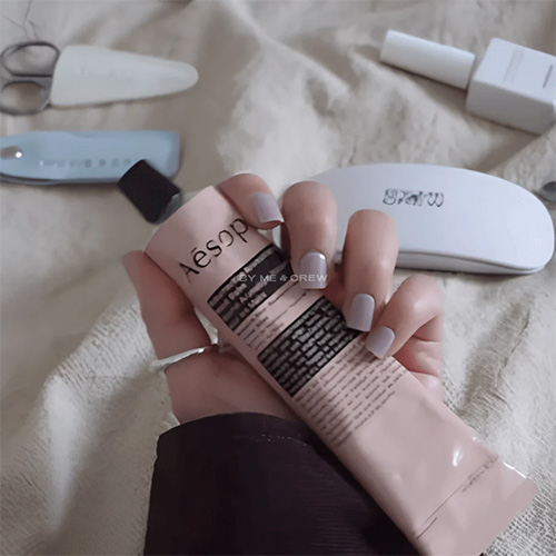 Milky Mauve Nail Stickers
