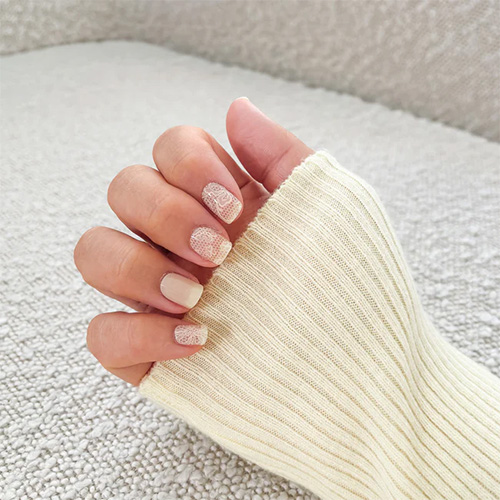  Cloud Dancer Nail Stickers