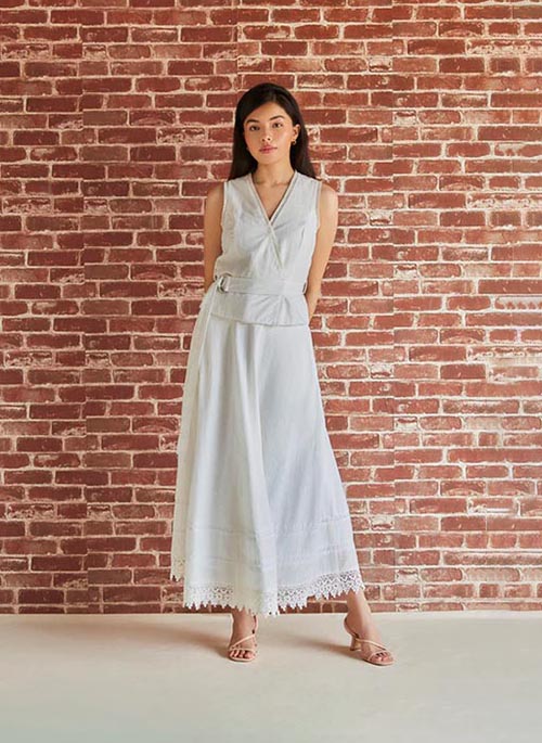 Sleeveless Top