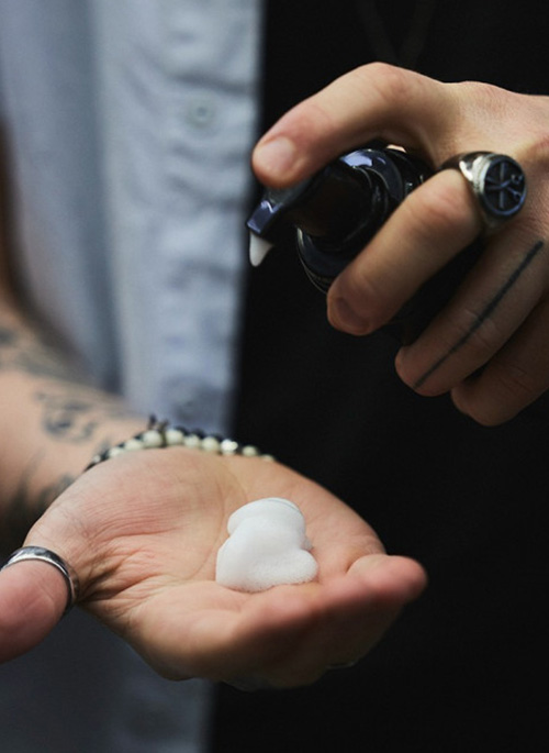 BEARD CLEANSING MOUSSE [NO RINSE]